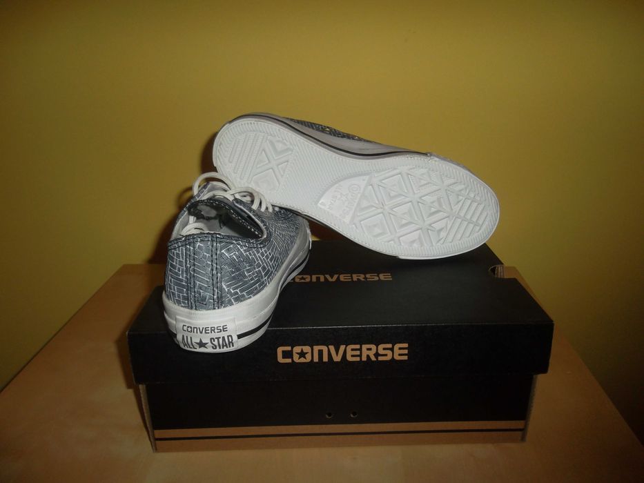 Tenisi Converse Ox Emb Woven Trainers marimea 36.5 -LICHIDARE STOC-
