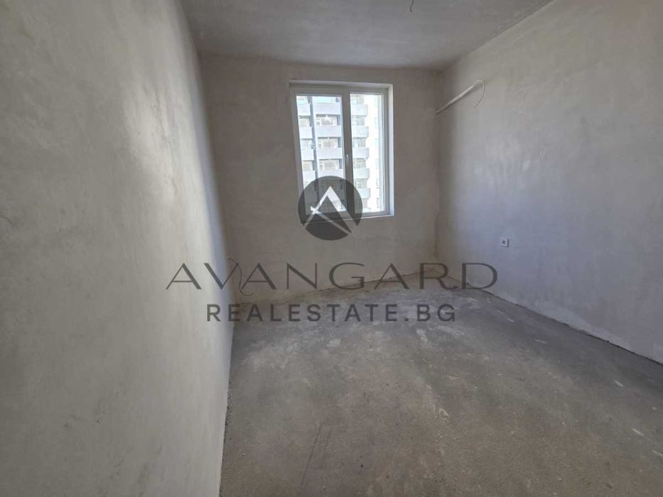 Продава се Тристаен апартамент в Пловдив, Тракия - 93 кв.м за 818 €/кв.м - Снимка #2