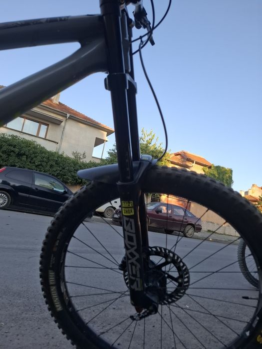 Продавам rock shox boxxer select