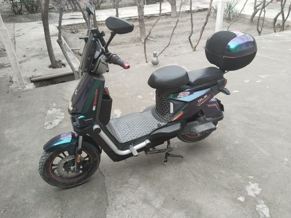 Sukuter sotiladi pachti yangi