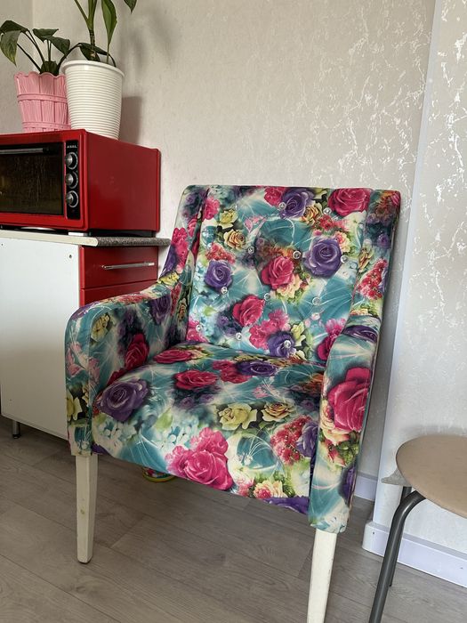 Кресло продается