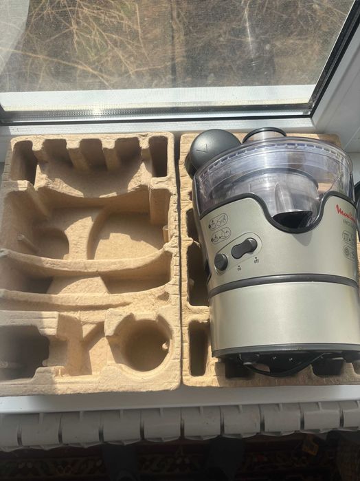 Соковыжималка. Moulinex