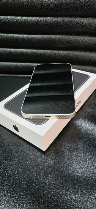 iPhone 13 128gb бял перфектен