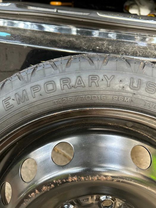 Резервна гума /патерица/ с чисто нова гума DUNLOP 125/70/16