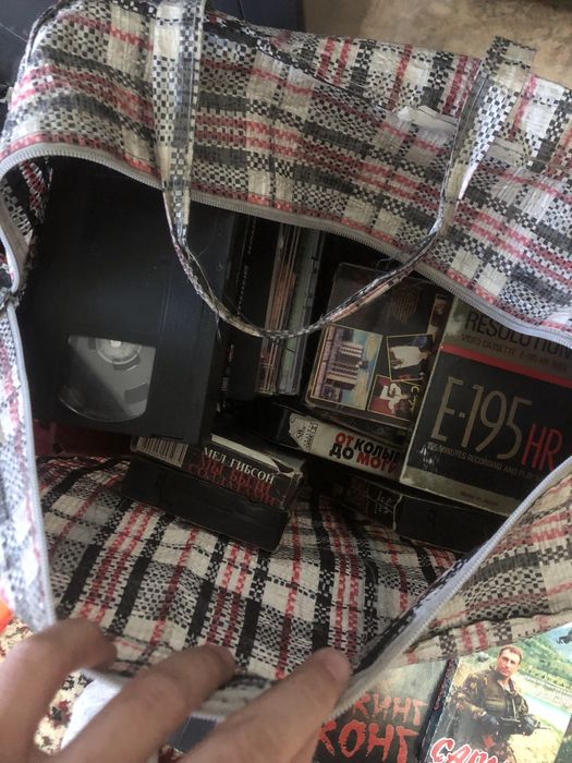 Видик ДВД с кассетами