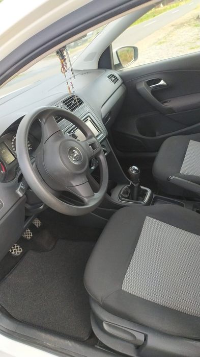 10/2014 Volkswagen Polo 6R - 1.2TDI 75CP E5 - Clima * Senzori