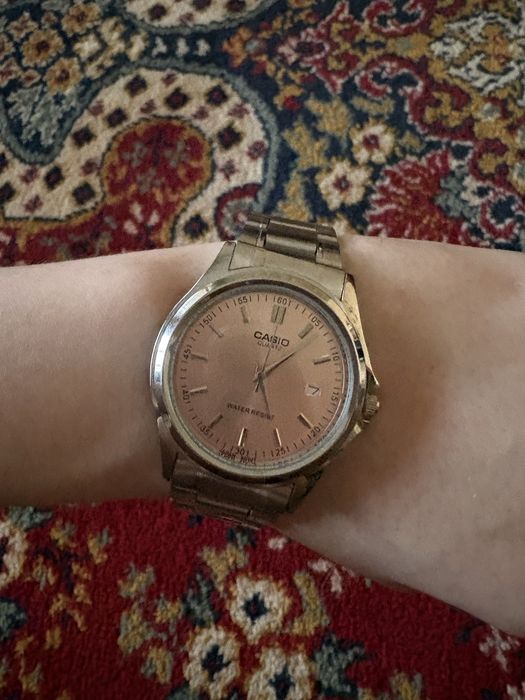 Часы наручные женские