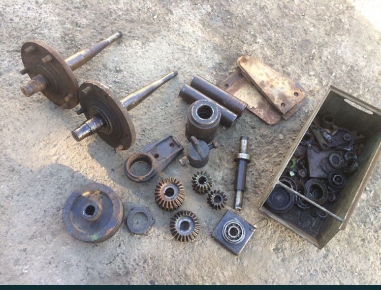 Cositoare Grendland si Deutz Fahr KM22 pt Piese