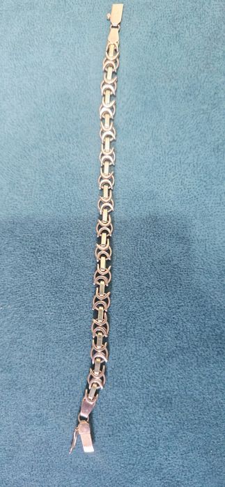 Алтын браслет сатылады