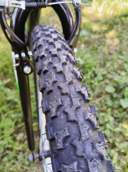Bicicleta, roti 26 inc, nou nouță,achiziționată recent, prea mare pt fiul meu de 10 ani