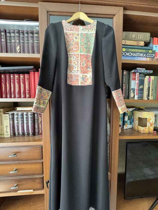 Платье вечернее размер M