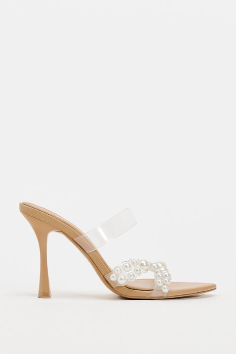 Нови сандали на ток на Zara