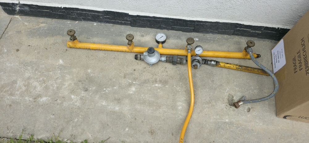 Rampă GPL /PROPAN/ Colector Gaz pentru Butelii – cu Regulator și Manometre