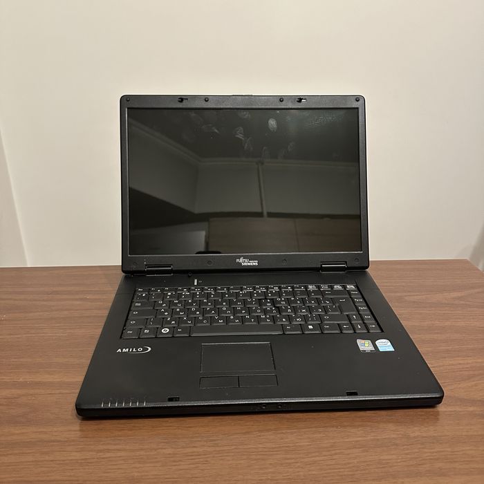 Ноутбук Fujitsu Amilo Li 2727