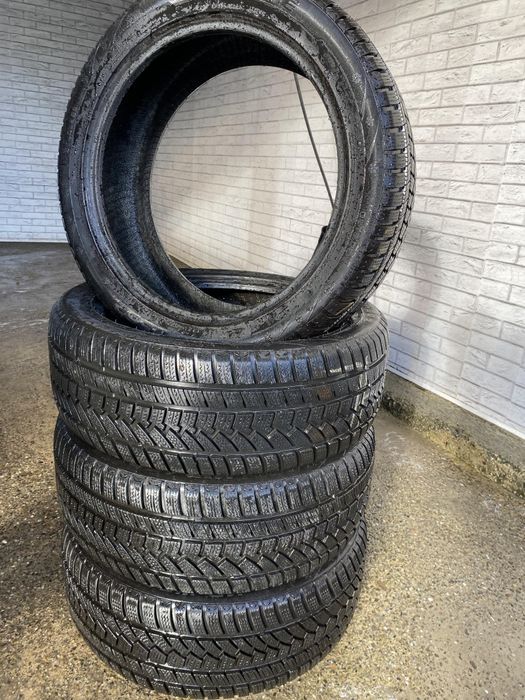 Vând anvelope de iarna pentru mai multe detalii sunați la numărul