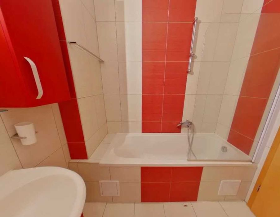 Дава се под наем Двустаен апартамент в с. Свобода, Област Бургас - 55 кв.м за 270.3 € - Снимка #7