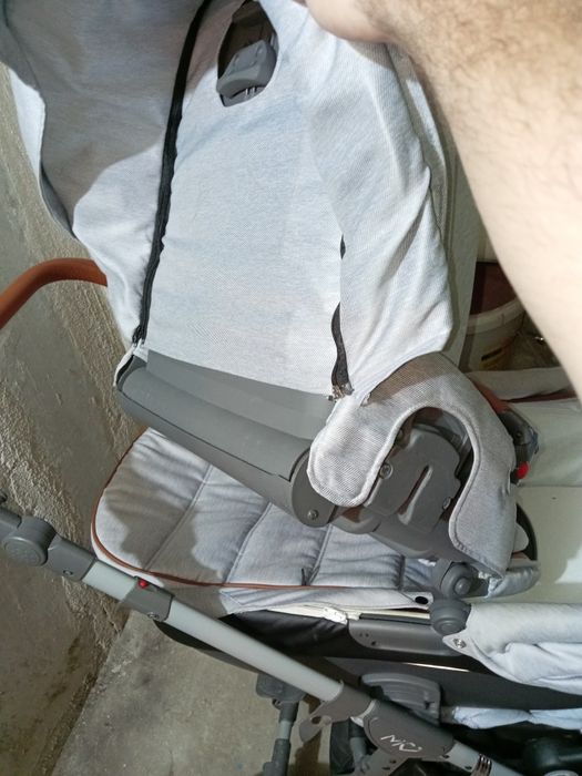 Продавам бебешка количка