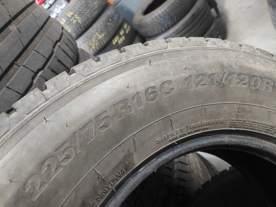 4бр.зимни гуми 225/75/16C Kumho