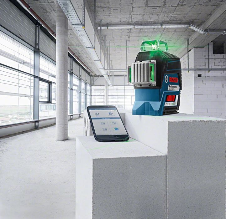 Лазерный нивелир (уровень) Bosch GLL 3-80 CG pro