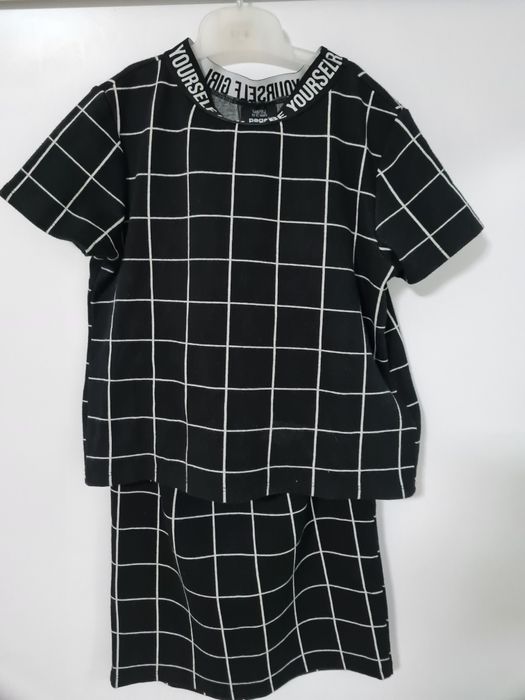 Compleu bluza și fusta