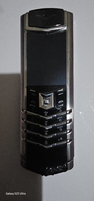 Vertu продаётся свой люкс