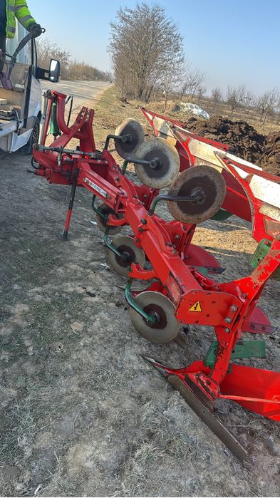 Plug Kverneland 3 trupite