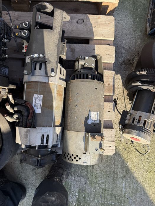 Motor pompa stivuitor electric cu motor  trifazat