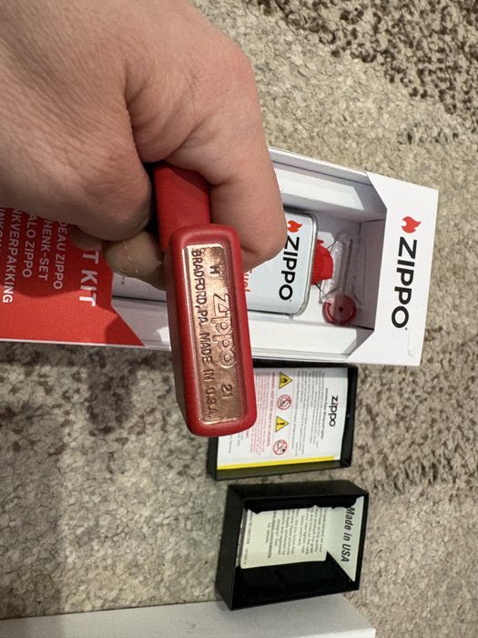 Bicheta Zippo , pachet cadou