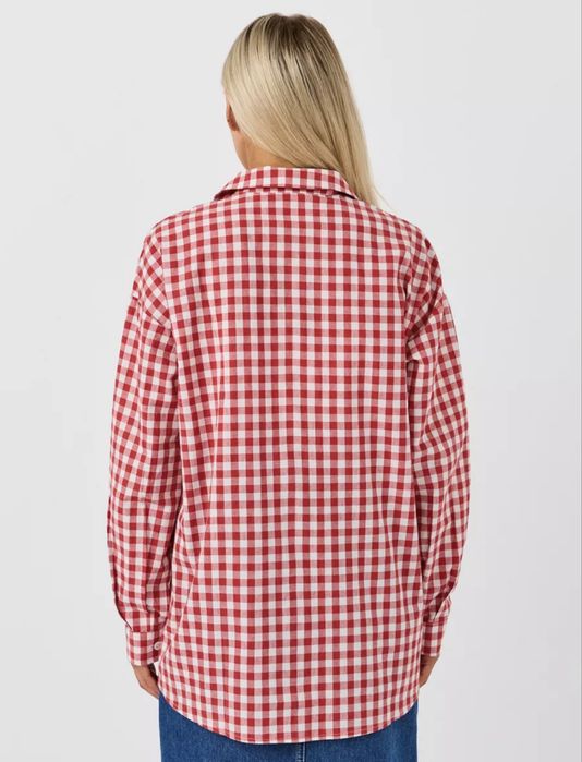 Красная рубашка в клетку