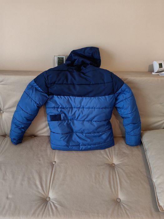 Geaca copii cu interior flecce marimea 152 cm.