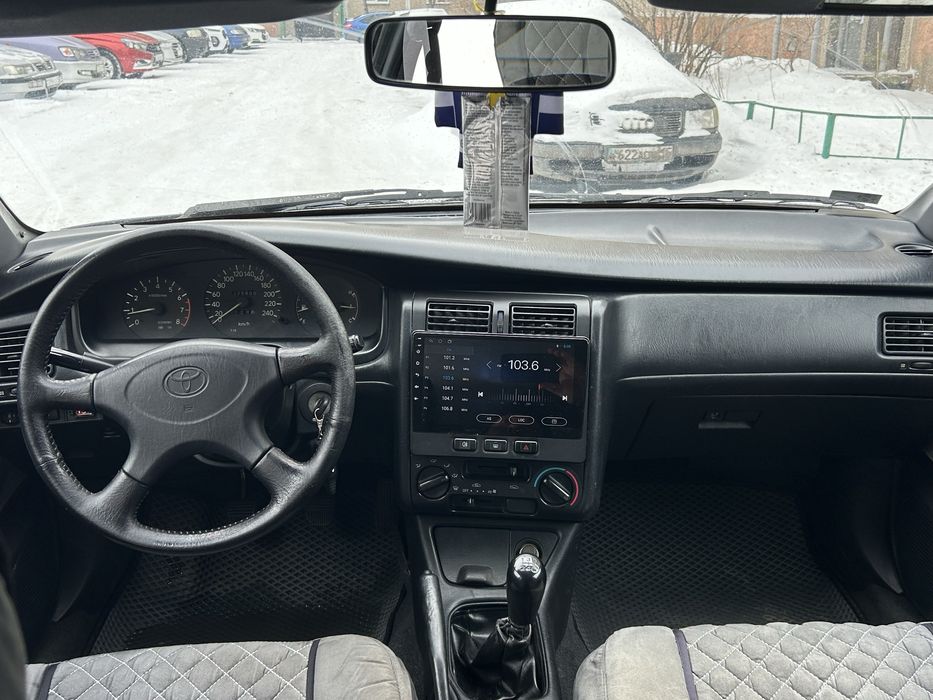 Продам тойота карина е