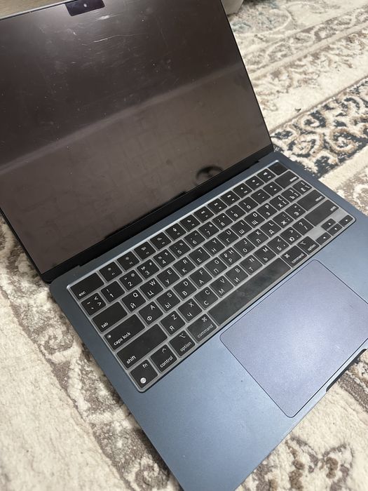 продам Macbook air 13