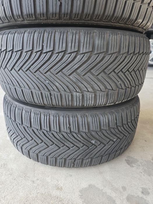 4 Броя 225/50/17 Michelin 2x6,5mm 2x4,6mm