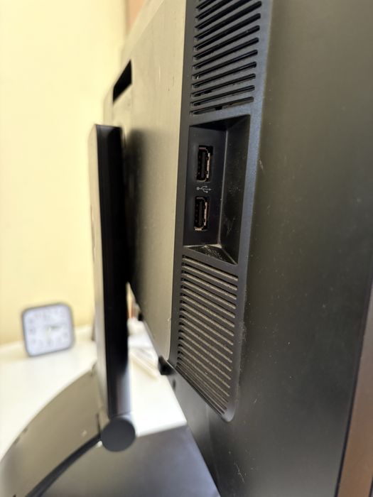 HP EliteDisplay E231 – Full HD