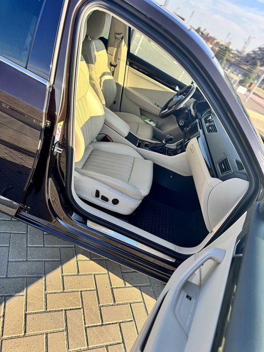 Škoda Superb Laurin & Klement 2.0 TDI 4x4 DSG – Trapă, CANTON