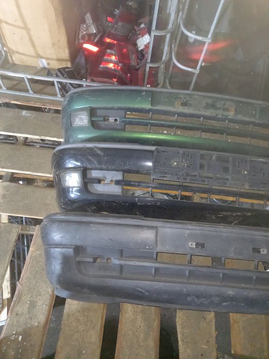 Бампер передний на Опель Астра F