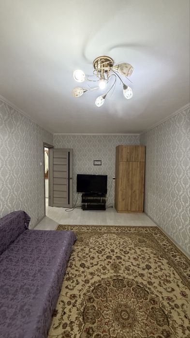 Продается 1 комн.кв с пл 40 кв.м, 4 мкр