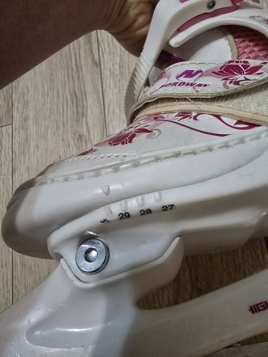 Коньки детские на девочку