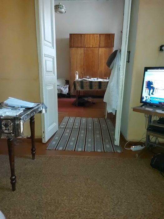 Продается  дом    в  центри  города    есть  дарога    можна  построит