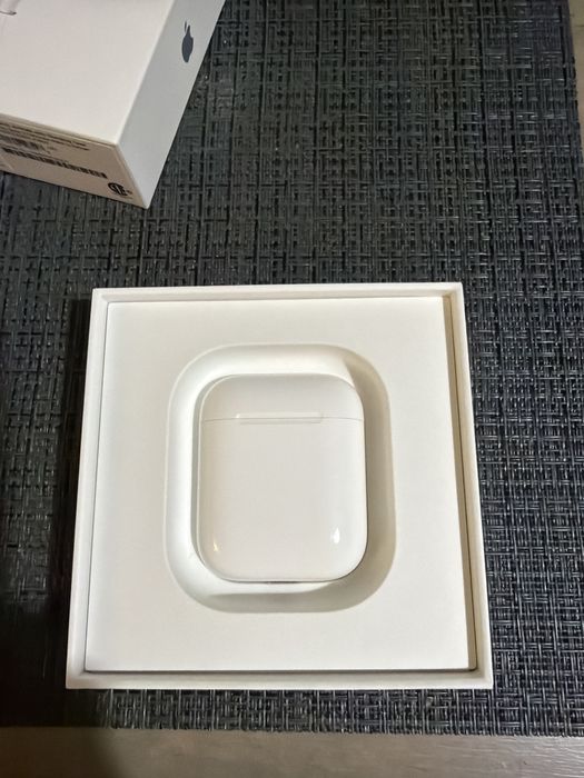 Apple Airpods 2 generation