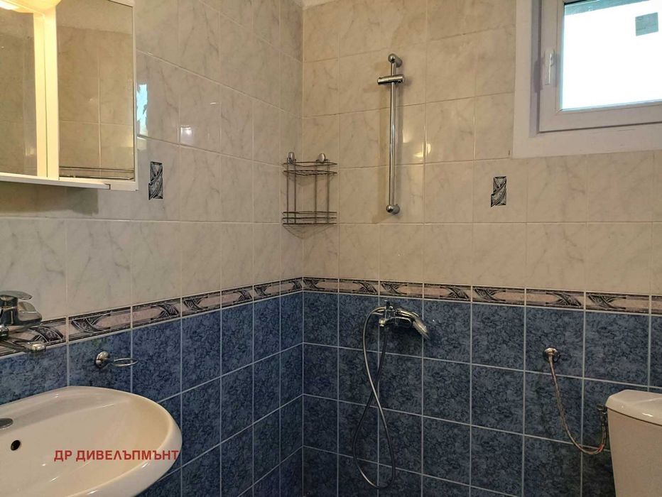 Дава се под наем Двустаен апартамент в с. Бенковски, Област София-област - 65 кв.м за 382.5 € - Снимка #9