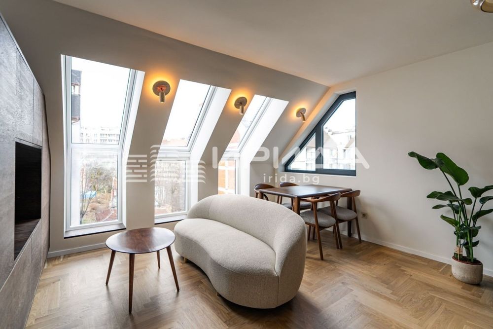 Продава се Двустаен апартамент в София, Център - 50 кв.м за 2234 €/кв.м - Снимка #2