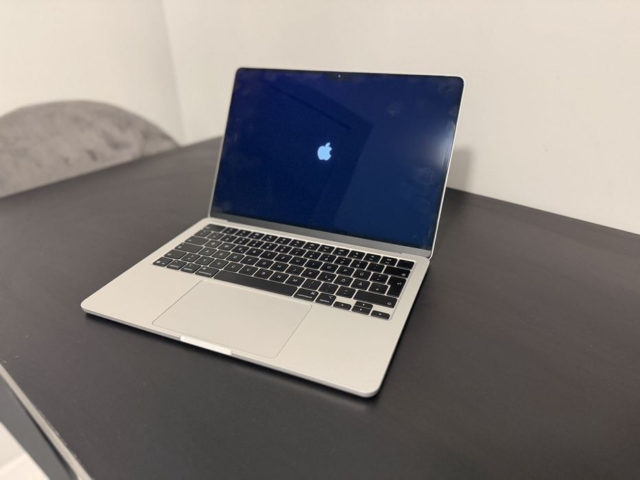 MacBook Air M4 16GB RAM 256GB SSD Бартер