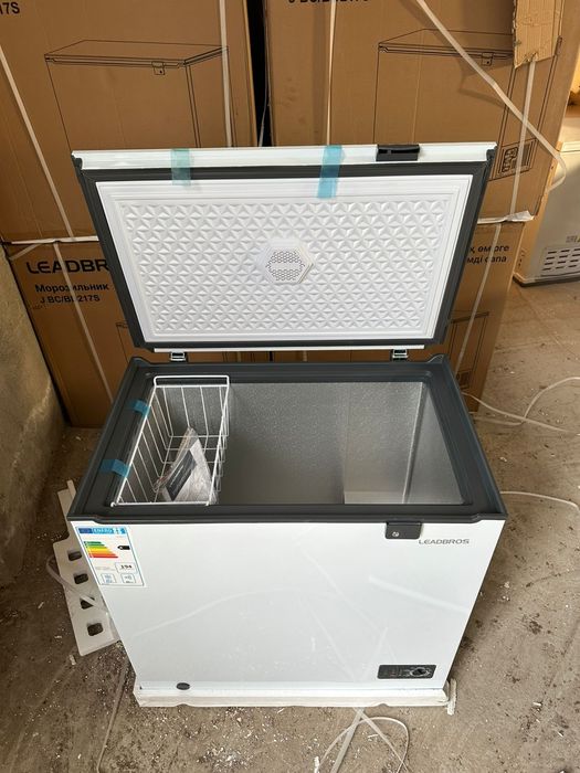 морозильник со склада с достакой