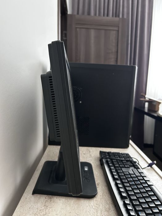 Монитор Acer диагональ 19 дюймов, 48см
