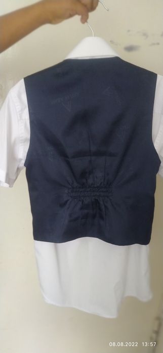 Костюм школьный тройка