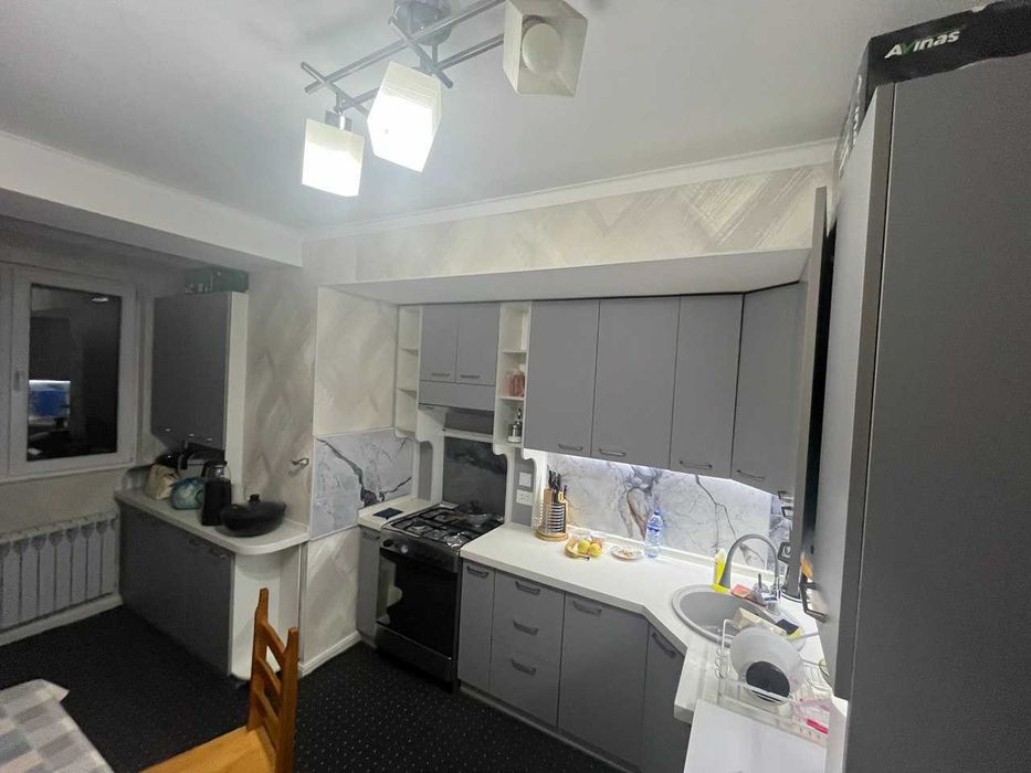 Yakkasaroy/Boburda 4 honalik kvartira sotiladi 4/8/9 110kv.m. ROVD