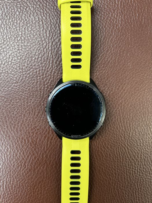 Продам Garmin 965