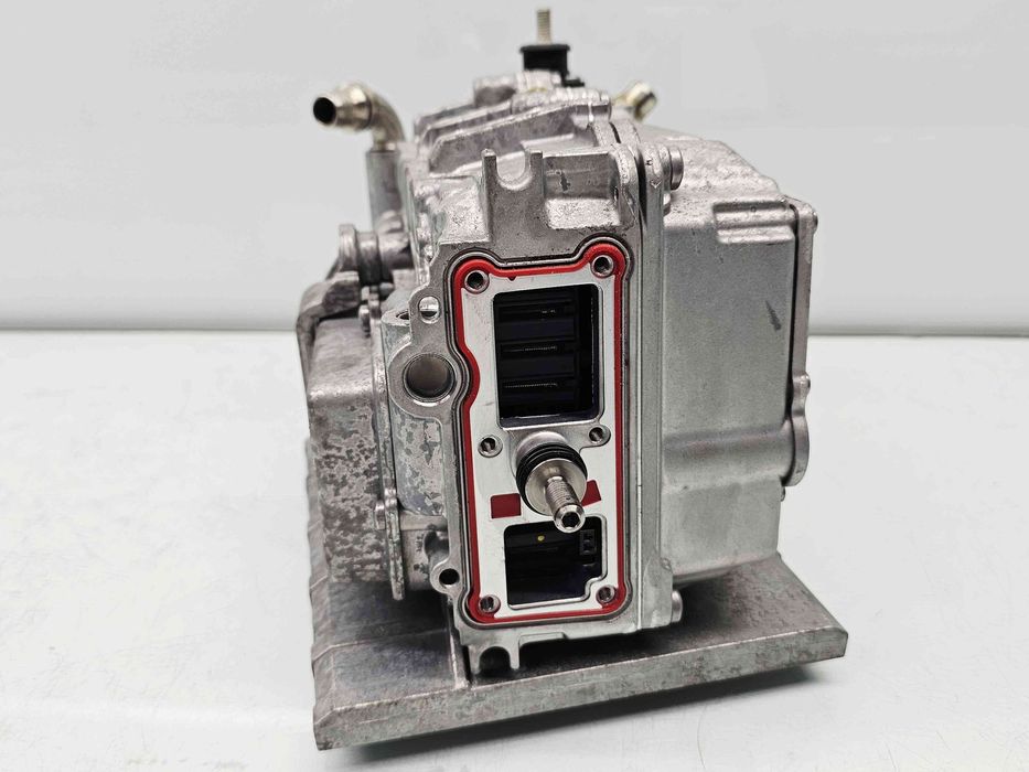 Convertizor de tensiune Mercedes Clasa C (W205) [Fabr 2014-prezent] A