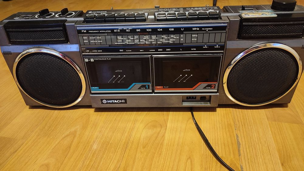 Ретро касетофон Hitachi Double Cassette + касети